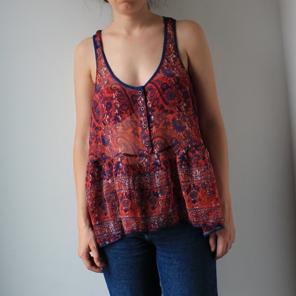 Red and Blue Vintage Top - Picture 3 of 4